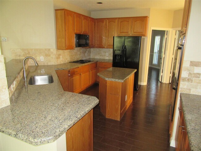 Foto del edificio - 914 Ivory Ridge Ln