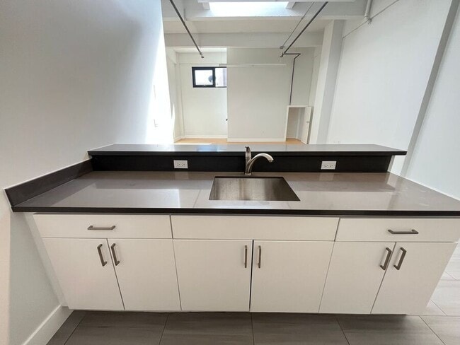 Foto del edificio - 5701 International Blvd