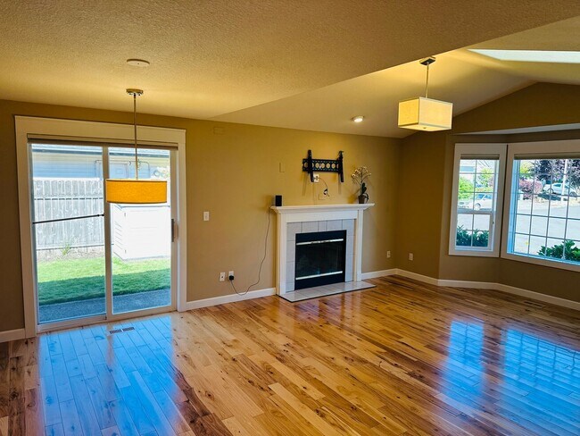 Foto del edificio - Charming Fisher's Landing Home