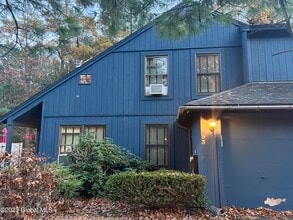 Building Photo - 93 Thimbleberry Rd