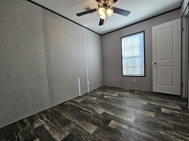 Foto del edificio - 1050 Myakka Dr