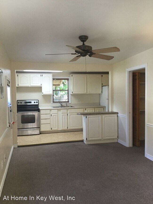 Building Photo - 1 br, 1 bath House - 1416 Patricia - Rear