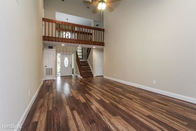 Building Photo - 3 br, 2 bath House - 1576 Beechwood Trail ...