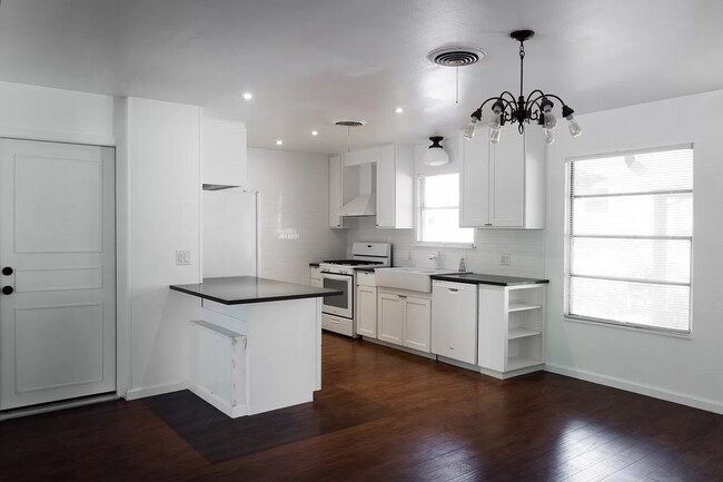 Foto del edificio - 11507 Whitewing Ave
