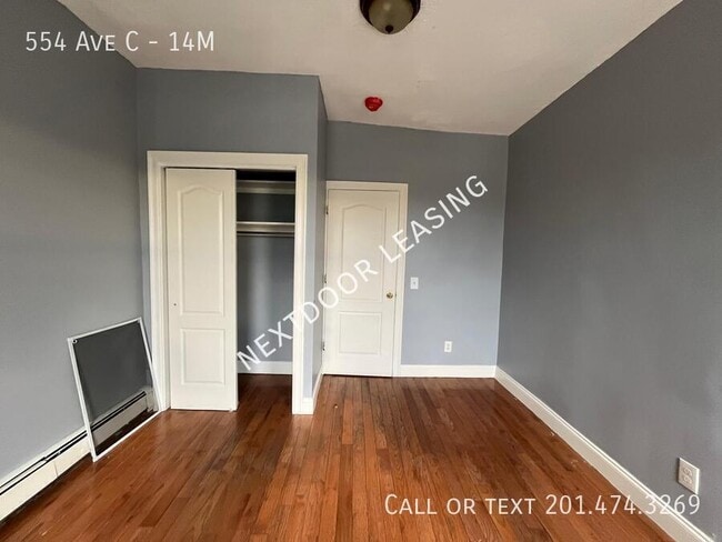 Building Photo - 554 Avenue C