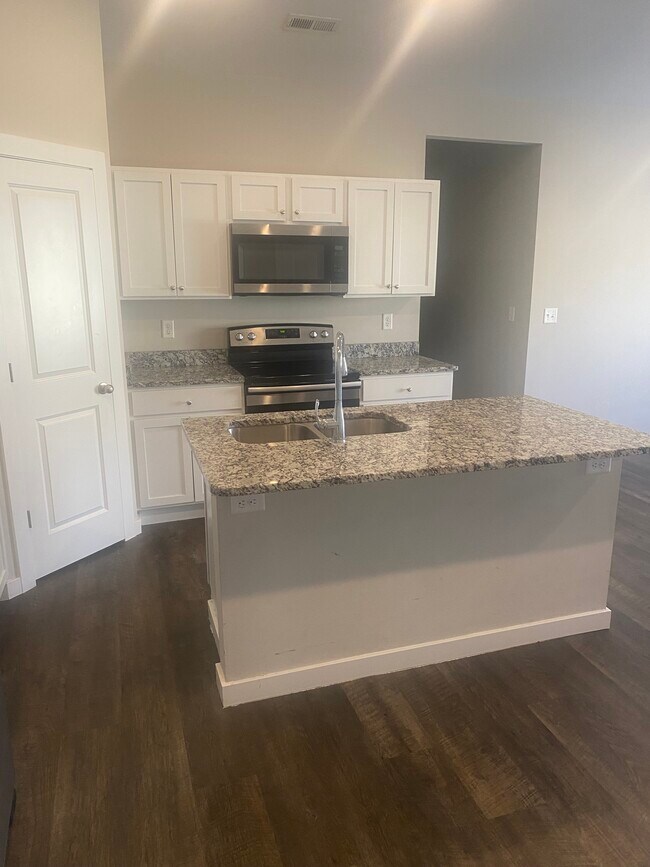 Foto del edificio - 1529 E Olive Ct