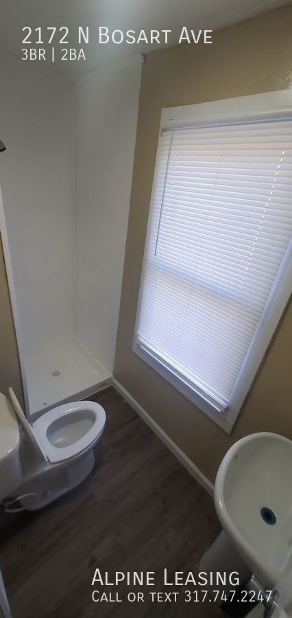 Building Photo - Near East 3BR/2BA Home w/Garage & Fence!