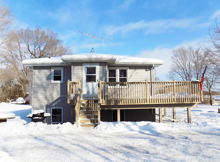 Primary Photo - This house is located on 1.5 acres of land!