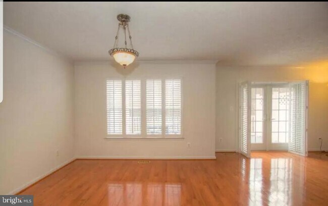 Building Photo - 2058 Brandy Dr