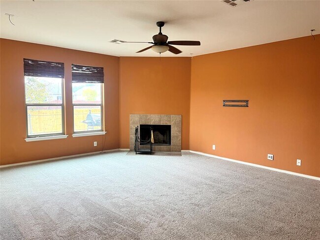 Foto del edificio - 160 Mistletoe Ln