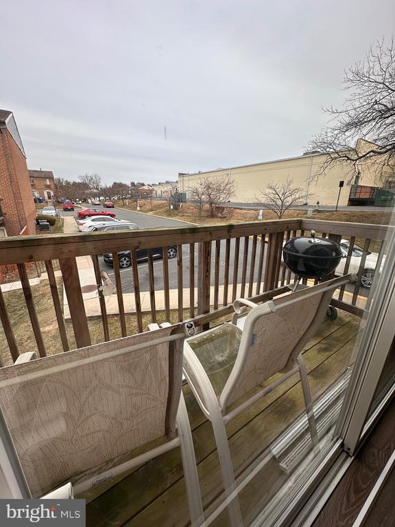 Building Photo - 2328 Sun Valley Cir