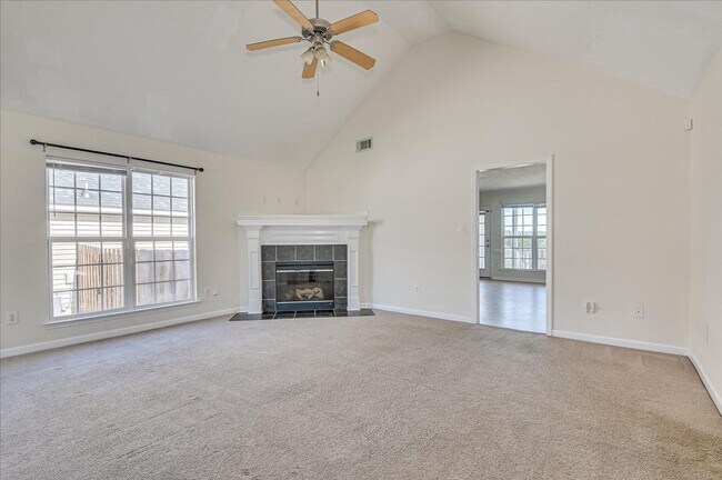 Foto del edificio - 772 Michelle Ct