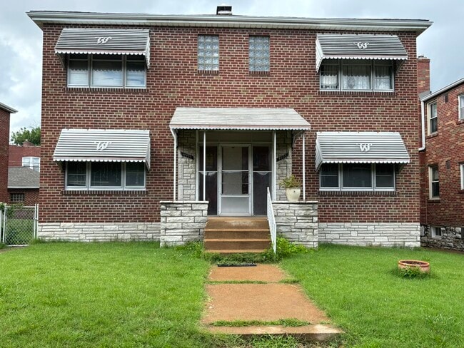 Building Photo - 4993 Mardel Ave