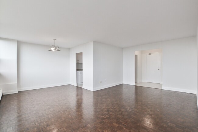 Photo du bâtiment - 185 Shaughnessy Blvd