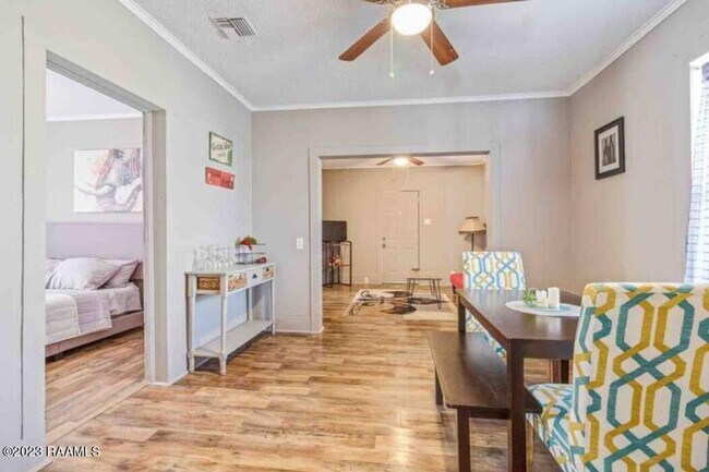 Building Photo - Furnished 2 Bed 1 bath Home for Rent