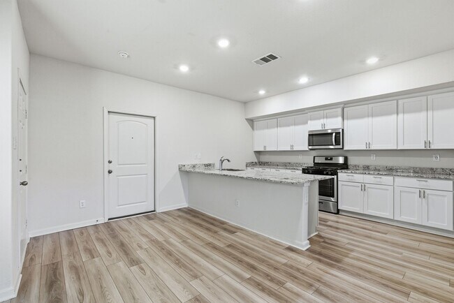 Foto del edificio - 402 Marsh Ln