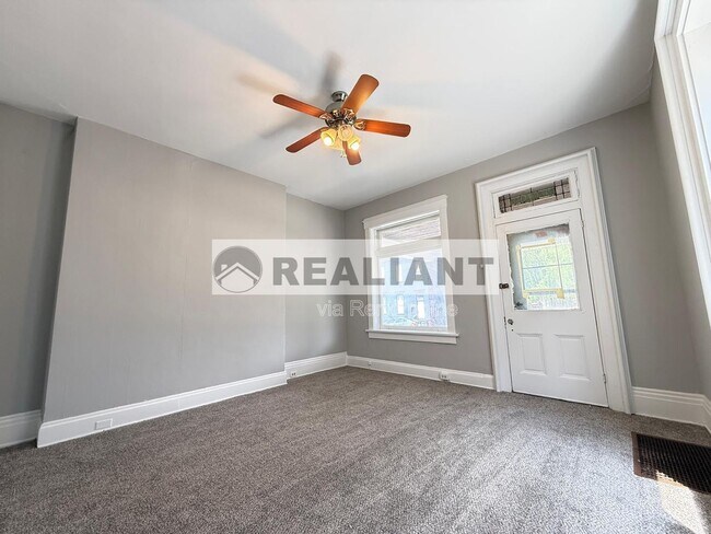 Photo - 942 Columbia Street Apartment
