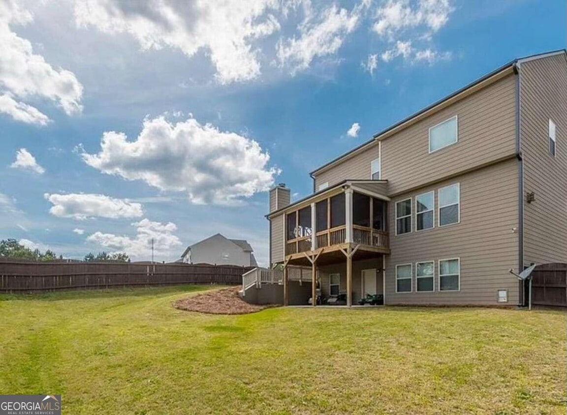 Foto del edificio - 127 Jacobs Ln