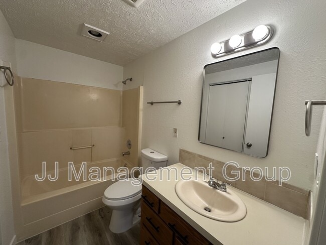 Foto del edificio - 1223 2nd St