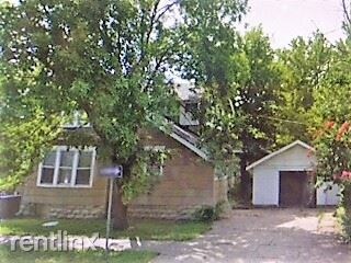 Primary Photo - 5 br, 1.5 bath House - 257 N Spruce St