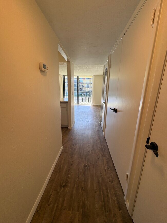 Building Photo - 1441 N Atlantic Ave