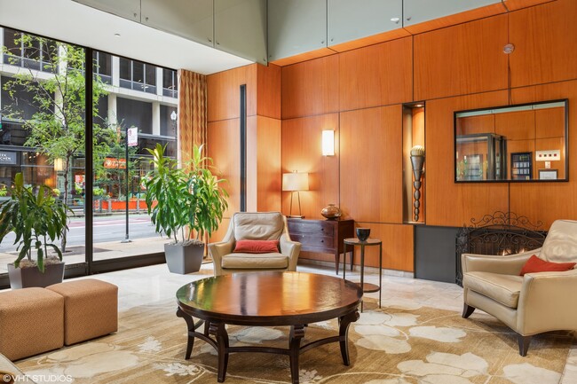 Foto del edificio - 208 W Washington St