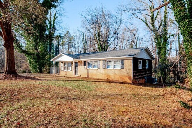 Foto del edificio - 220 Connecticut Ave