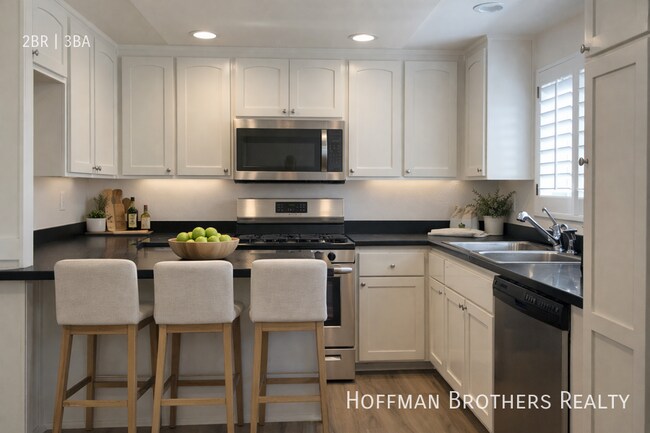 Foto del edificio - 22321 Victory Blvd