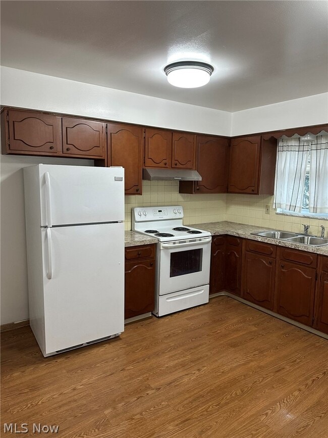 Foto del edificio - 124 Kenridge Rd