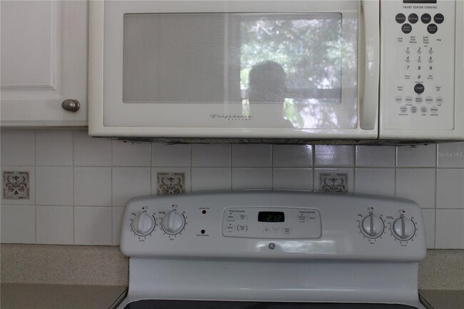 Foto del edificio - 4635 Hunter Ridge Dr