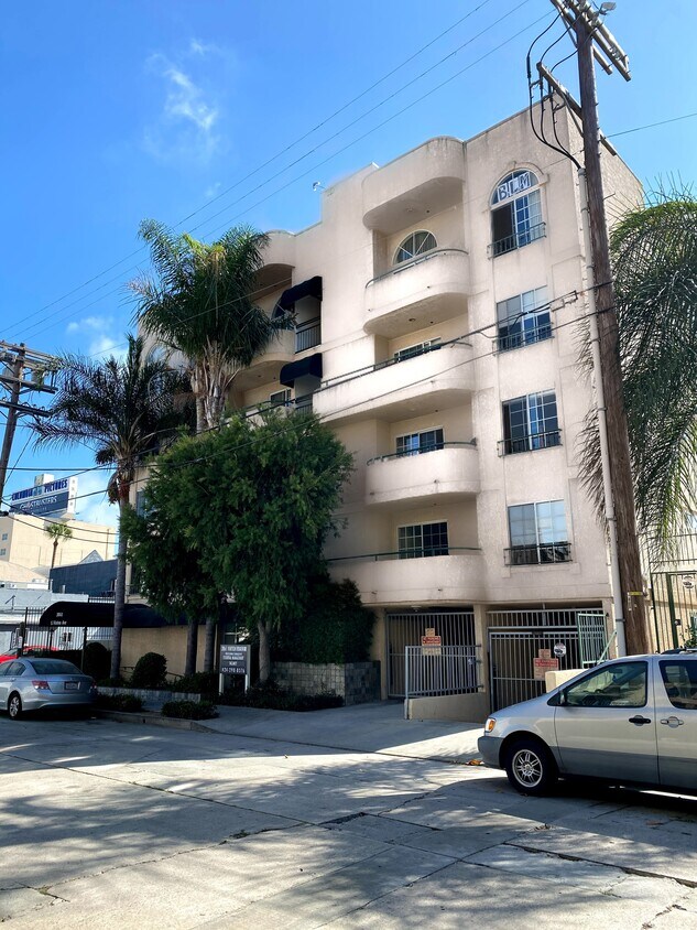 3861 Vinton Ave Unit 304, Culver City, CA 90232 Apartments in Culver