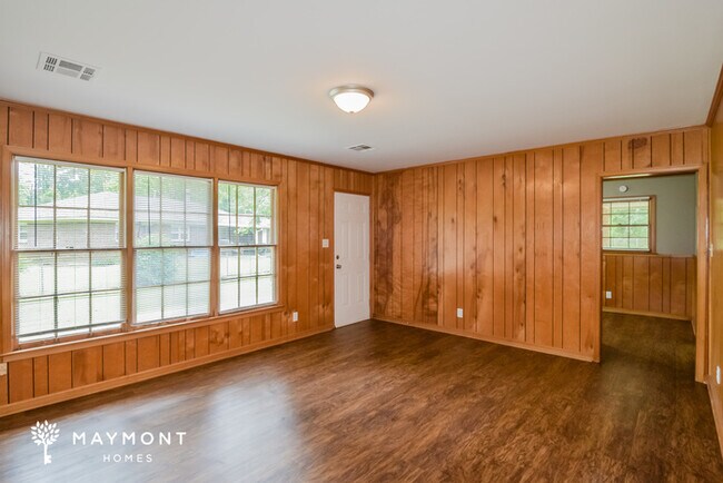 Building Photo - Lovely 3 Bedroom Located on Cul-de-Sac!