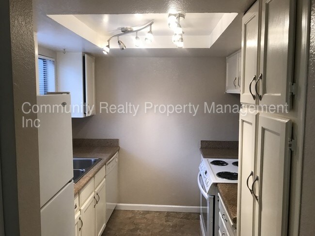 Foto del edificio - 2055 Sierra Rd