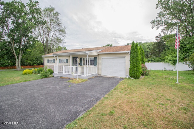 Building Photo - 3275 Maryvale Dr