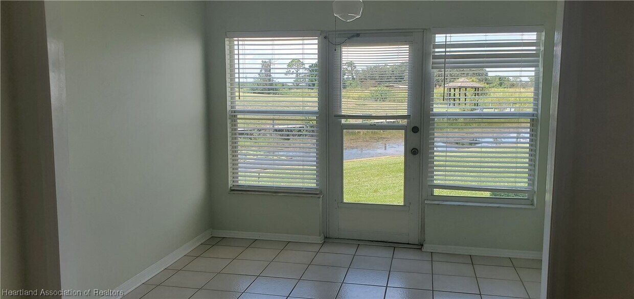 Foto principal - 803 Chelsee Way