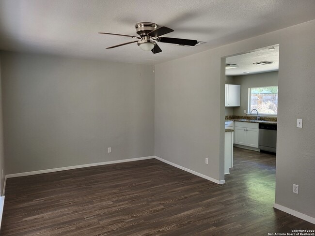 Building Photo - 9415 Quicksilver Dr