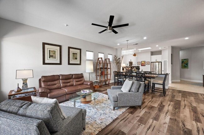 Building Photo - 105 N Kavenish Dr