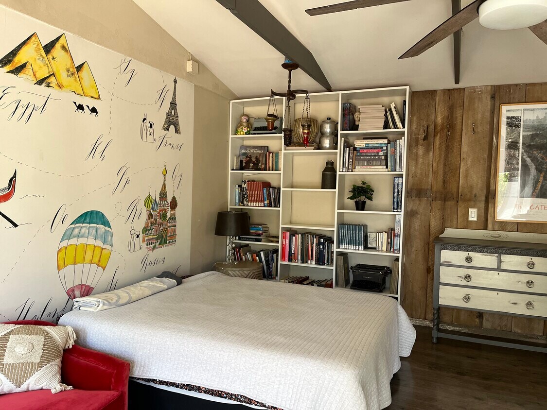 Foto principal - 7691 Hanna St