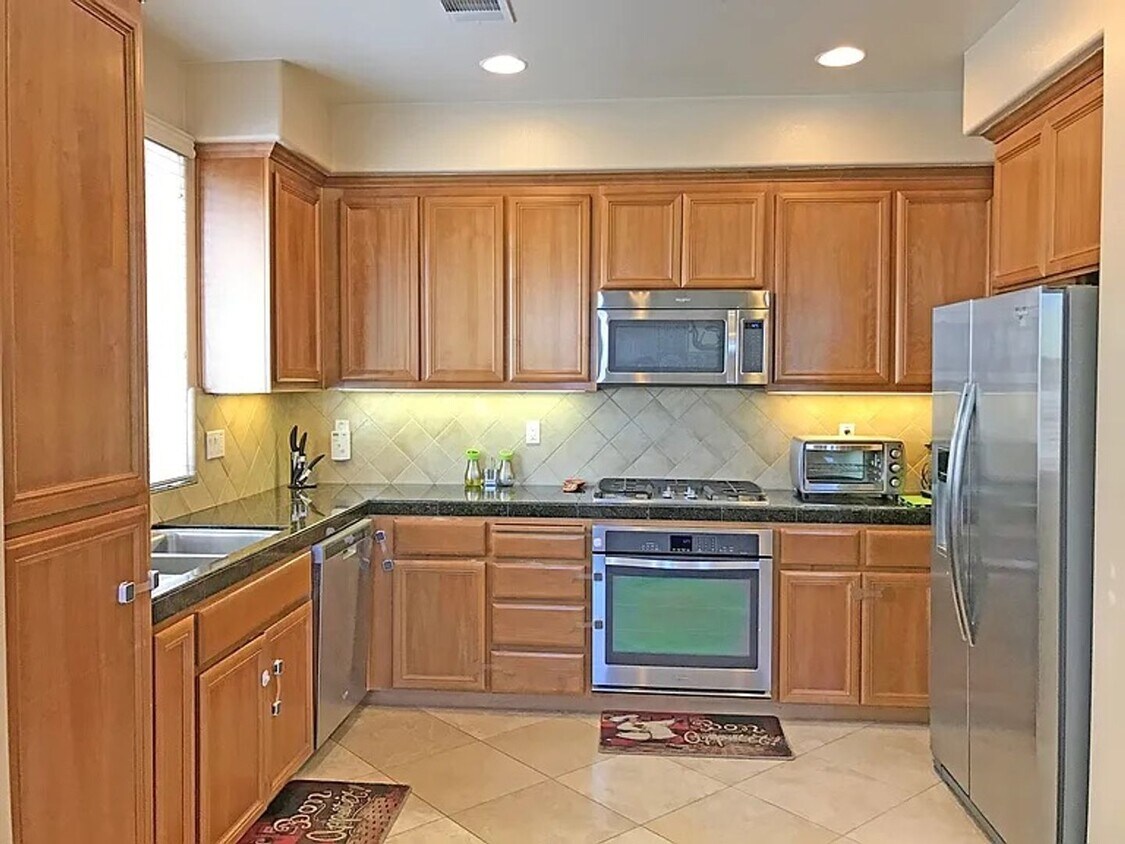 Building Photo - 4483 Laird Cir