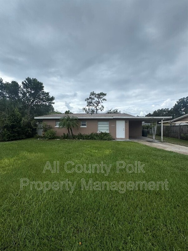 Building Photo - 1625 E Fern Rd