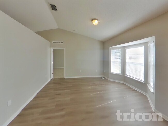 Building Photo - 13389 Dunbar St