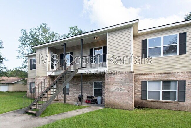 Foto del edificio - 15815 Adam Rd