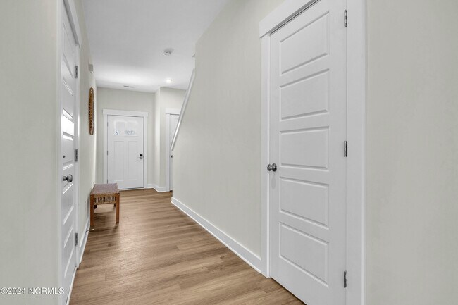 Foto del edificio - 6240 Beckington Dr