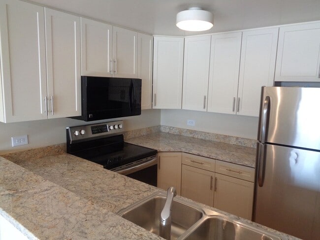 Building Photo - 601