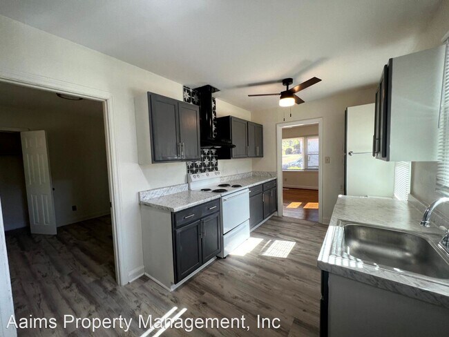 Building Photo - 2 br, 1 bath House - 2073 Osceola Court