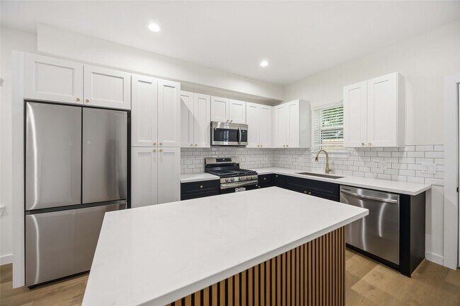 Foto del edificio - 8412 Darien St