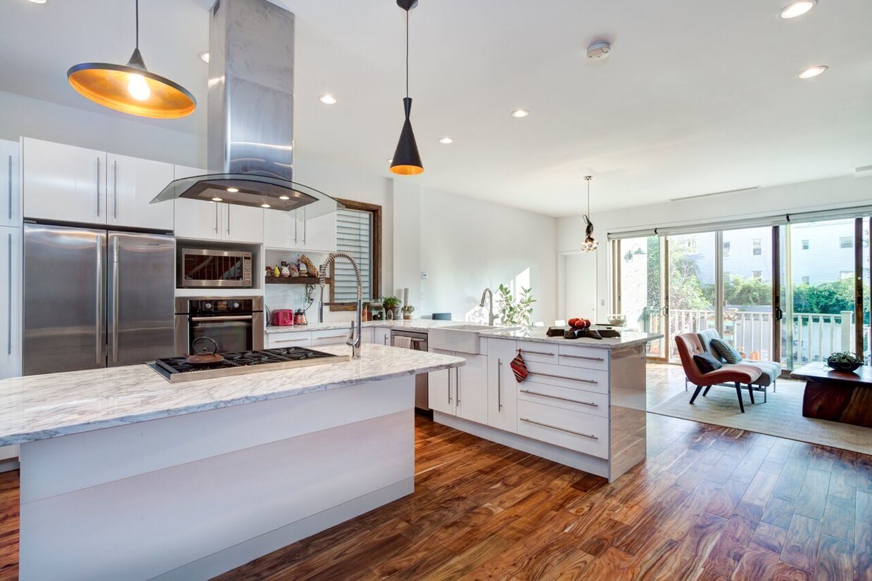 Foto principal - 176 12th St