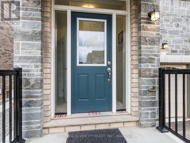 Building Photo - 14 Savino Dr