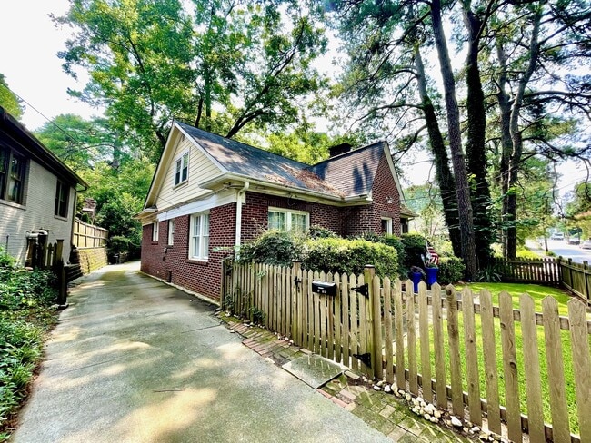 Building Photo - 1779 Monroe Dr NE