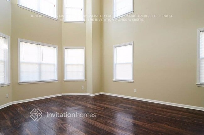 Building Photo - 7284 Madison Cir